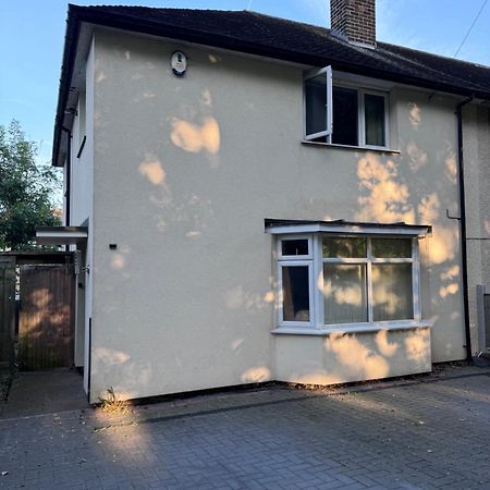 3 Bedroom Family House Nottingham Exterior photo